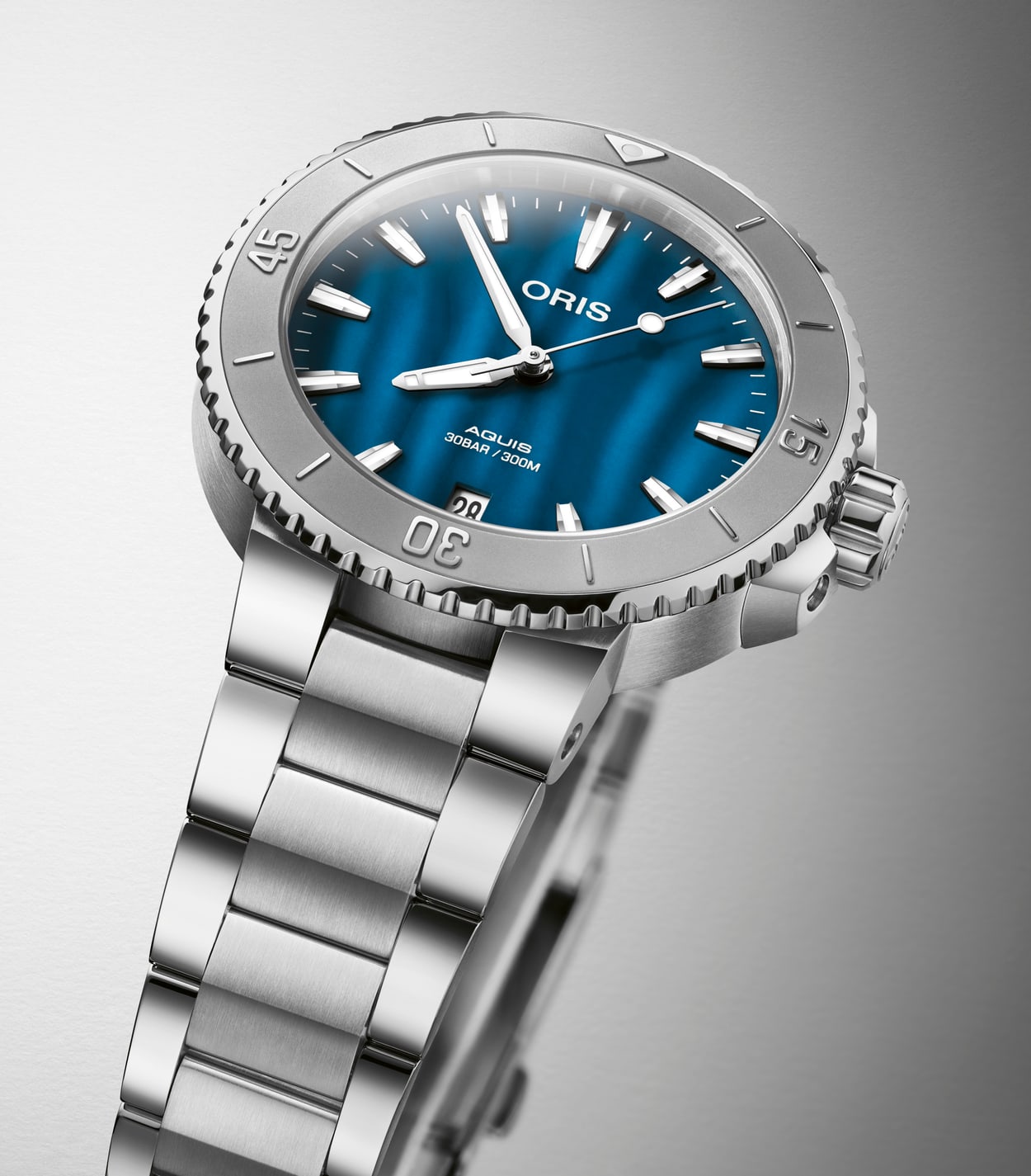 Aquis Date 01 733 7770 4155-07 8 18 05P