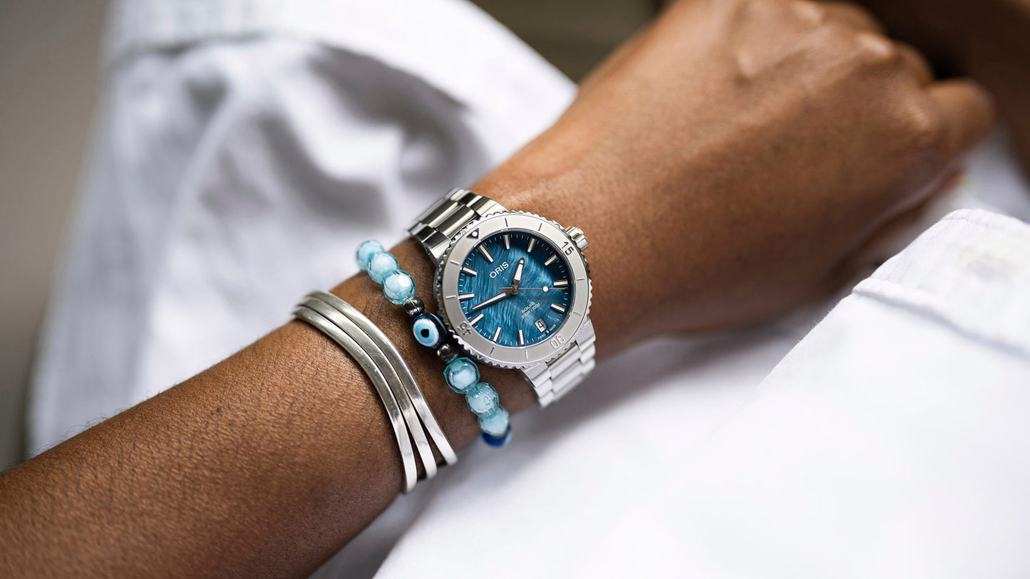 Aquis Date 01 733 7770 4155-07 8 18 05P
