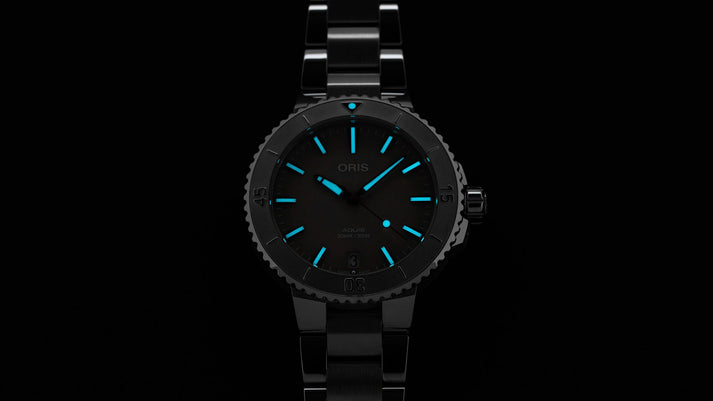 Aquis Date 01 733 7770 4158-07 8 18 05P