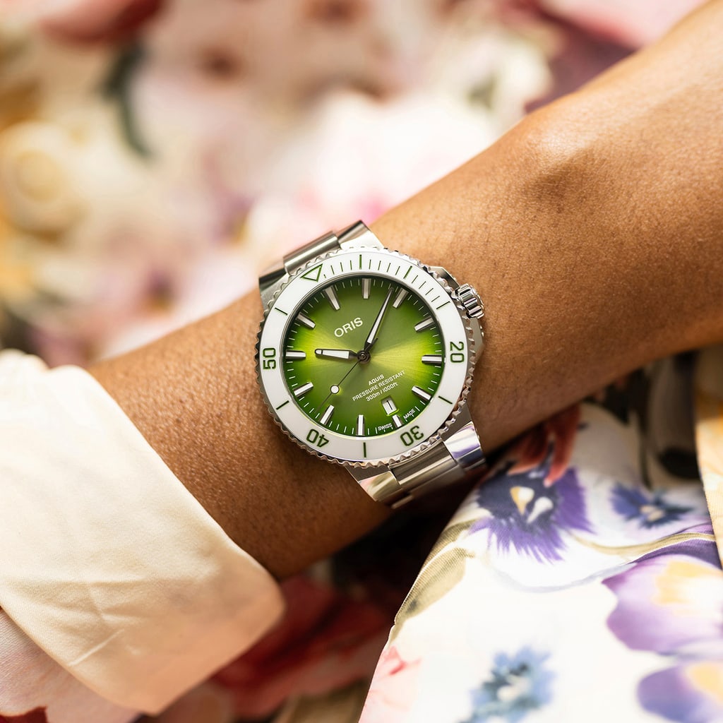 Oris Aquis Date Taste Of Summer Automatic 01 733 7787 4137-07 8 22 04PEB