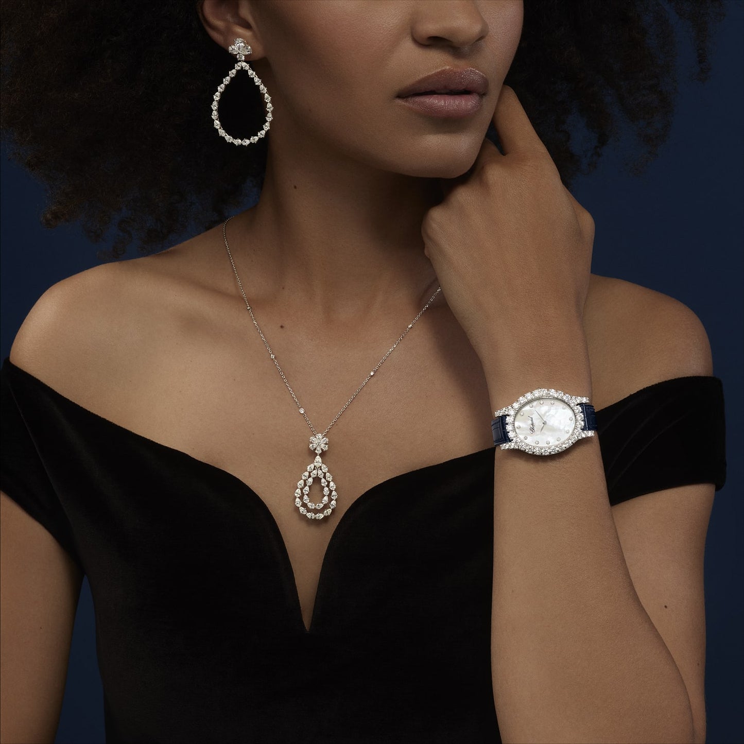 CHOPARD L'HEURE DU DIAMANT OVAL 139383-1223
