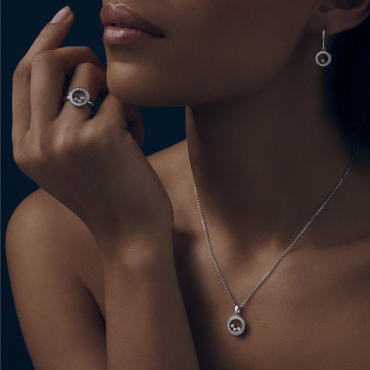 HAPPY DIAMONDS ICONS PENDANT, ETHICAL WHITE GOLD, DIAMONDS 79A018-1201