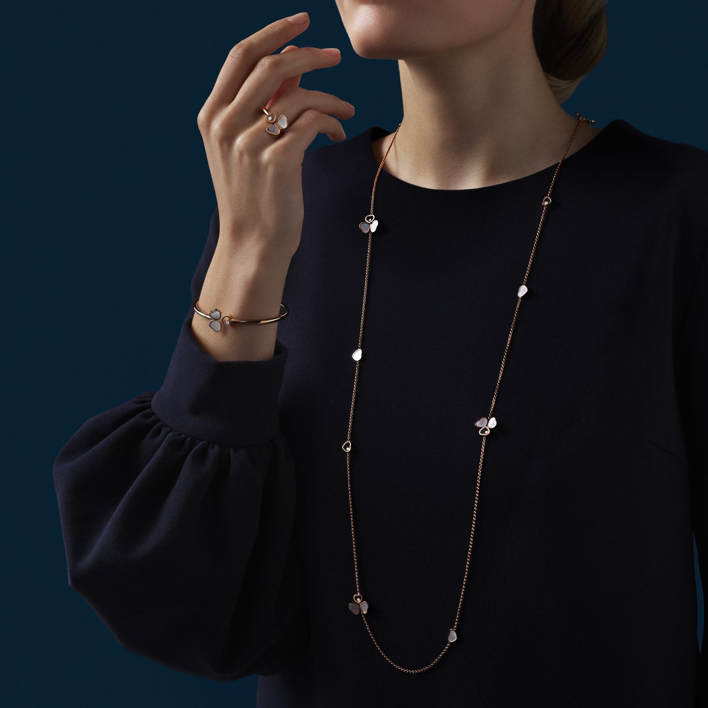 HAPPY HEARTS WINGS BANGLE, ETHICAL ROSE GOLD, DIAMOND, MOTHER-OF-PEARL 85A083-5300