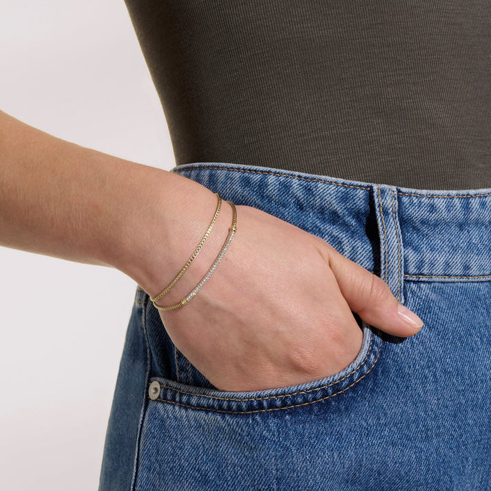 jh-essential-pave-wrap-bracelet-gold-diamonds-1-8mm-buggx987852di