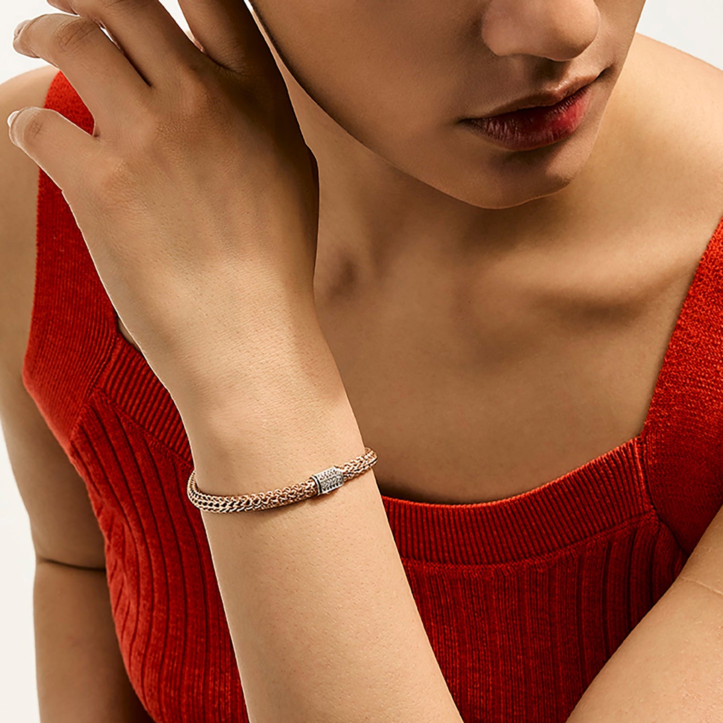 icon-bracelet-rose-gold-diamonds-5mm-buggx9900962rdi