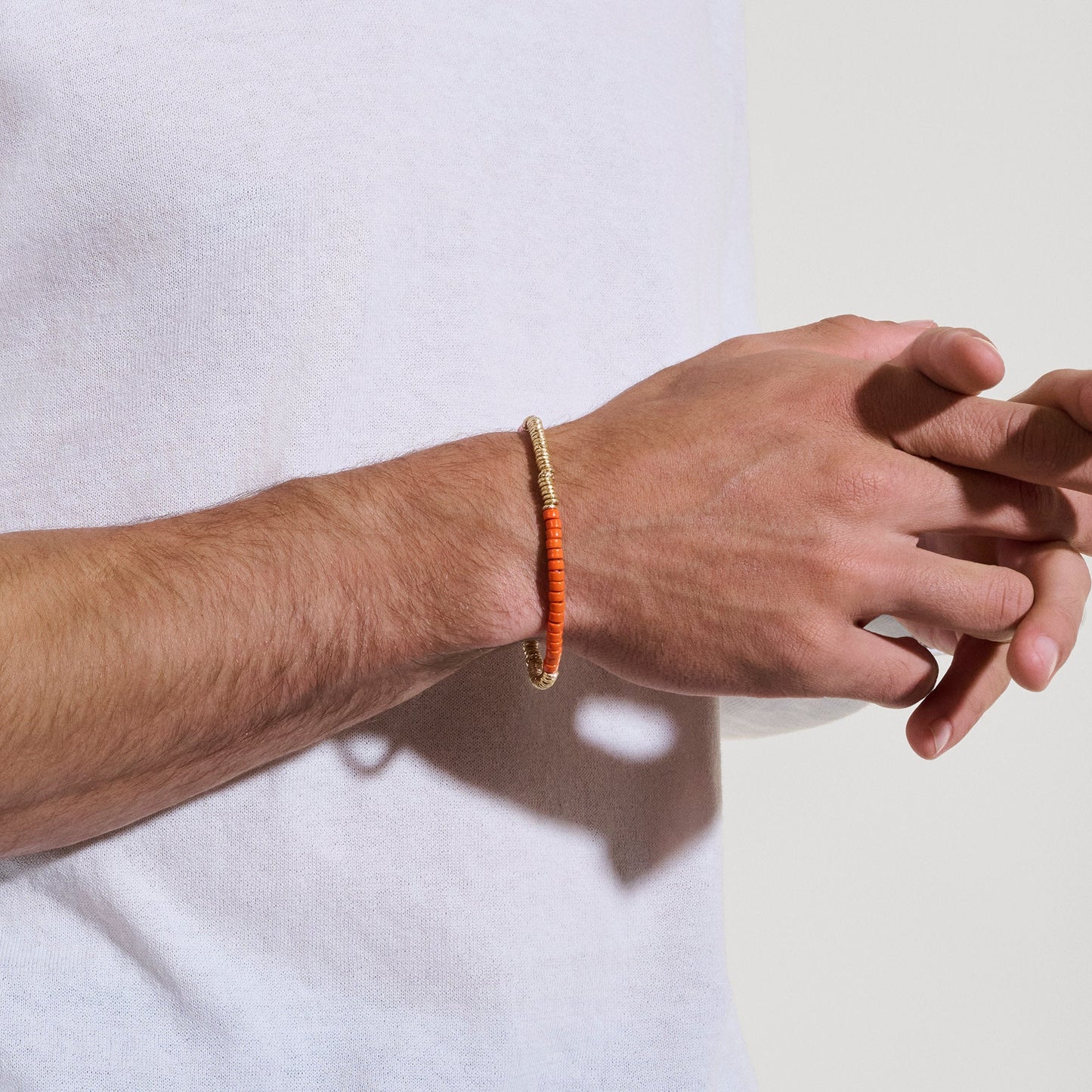 heishi-bracelet-gold-enamel-buzz900698or