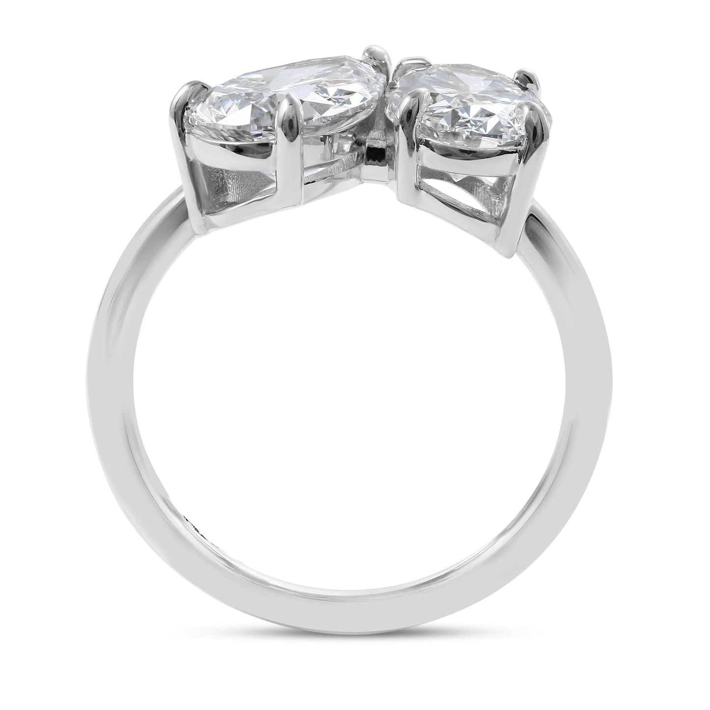 Clarity Diamond™ Side Pear and Oval Toi et Moi Ring
