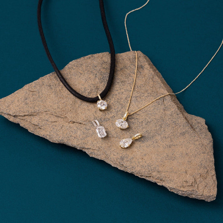 Clarity Diamond™ Enhancer Red Cord with 18K Ends