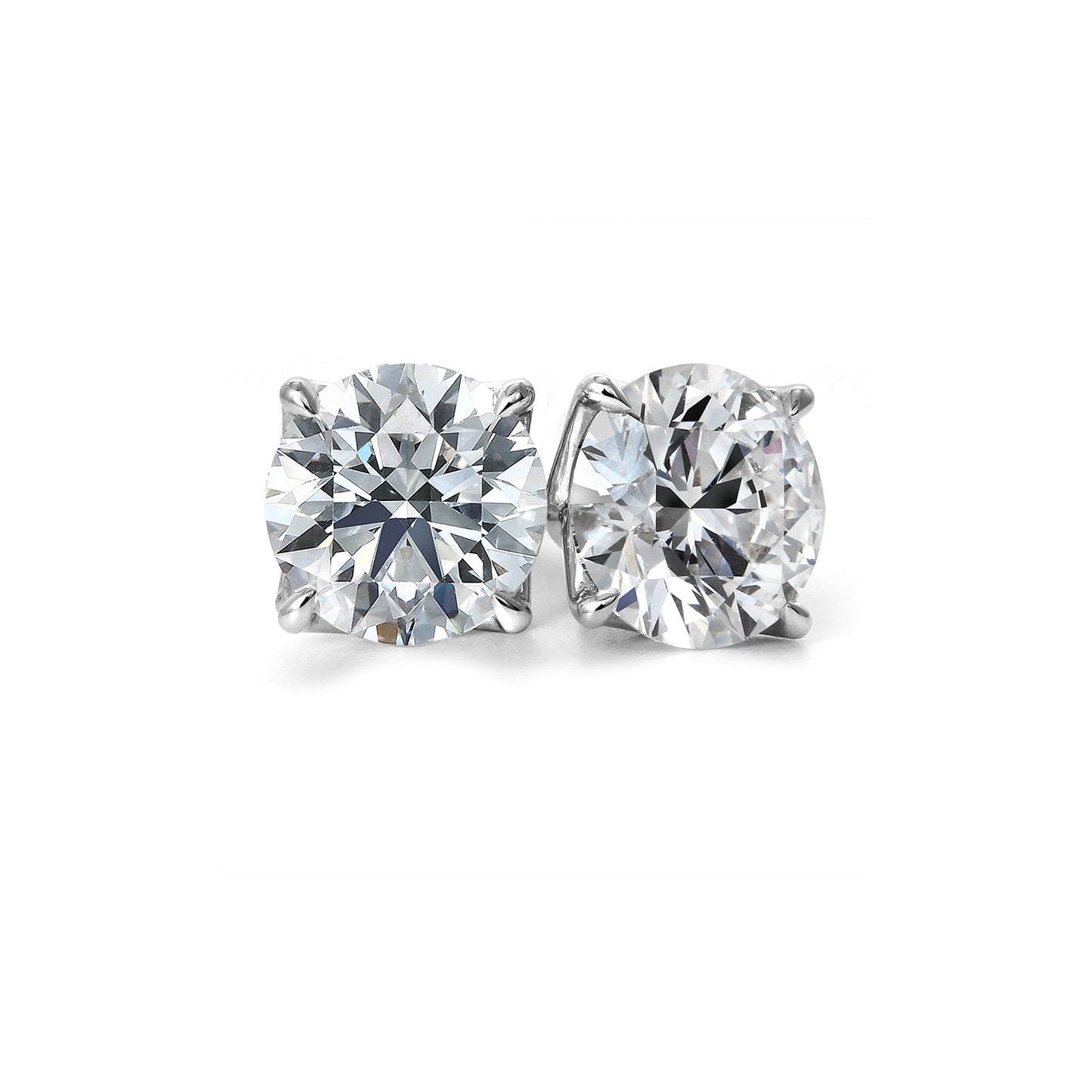 Clarity Diamond™ Signature Round Diamond Stud Earrings