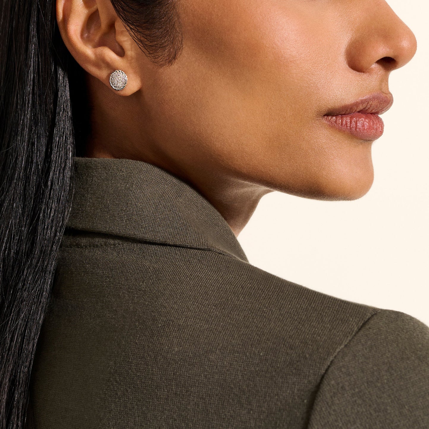 JH Essential Pavé Stud Earring, Sterling Silver, Diamonds, 10MM|EBP987182DI