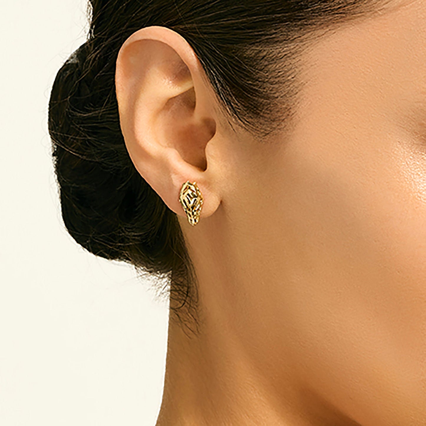 Naga Stud Earrings, Gold, Diamonds|EGGX603722DI