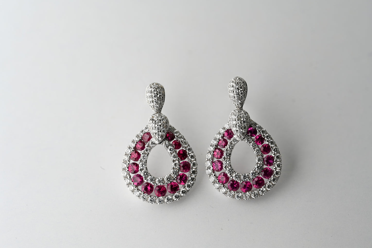 18Kw ruby and diamond earing