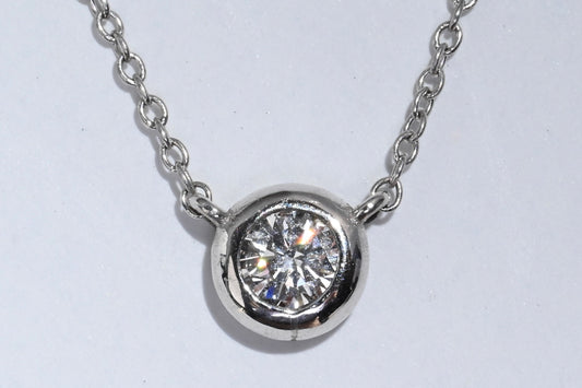 Diamond Bezel Pendant (White Gold)