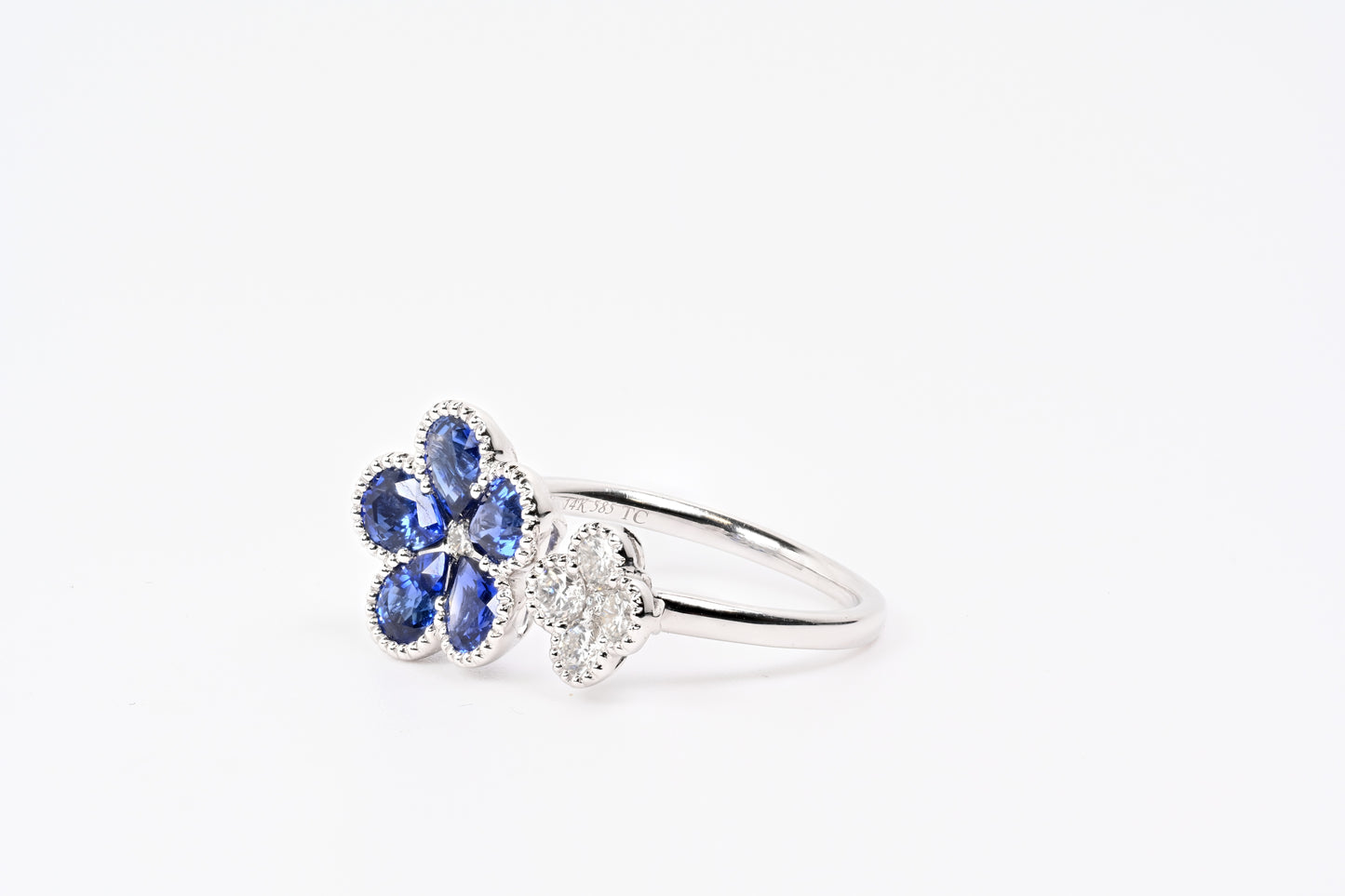 Sapphires ans diamond flower