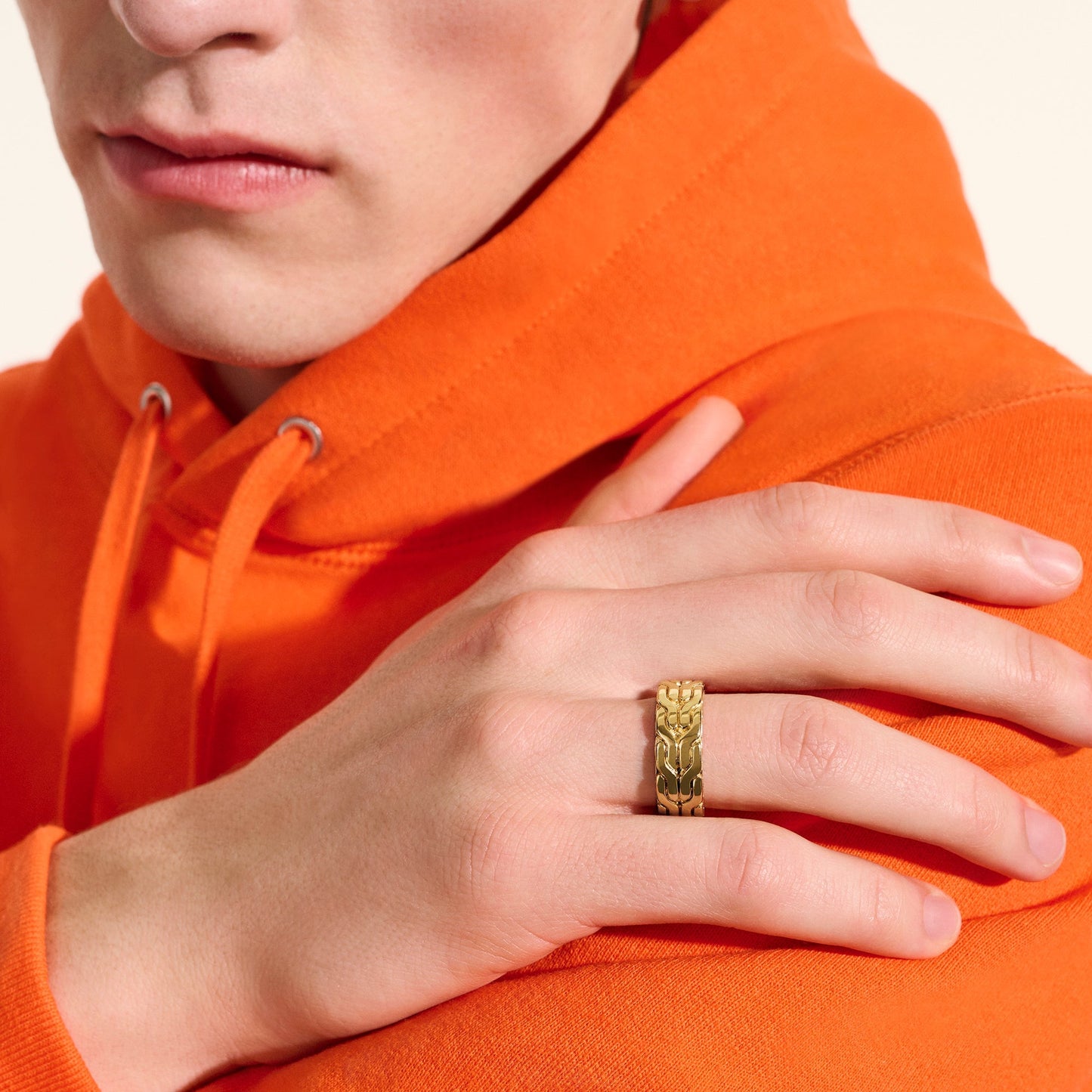 carved-chain-ring-gold-rmgg99842