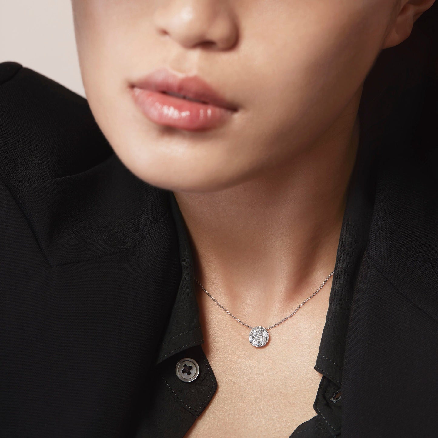 Tessa Diamond Circle Pendant