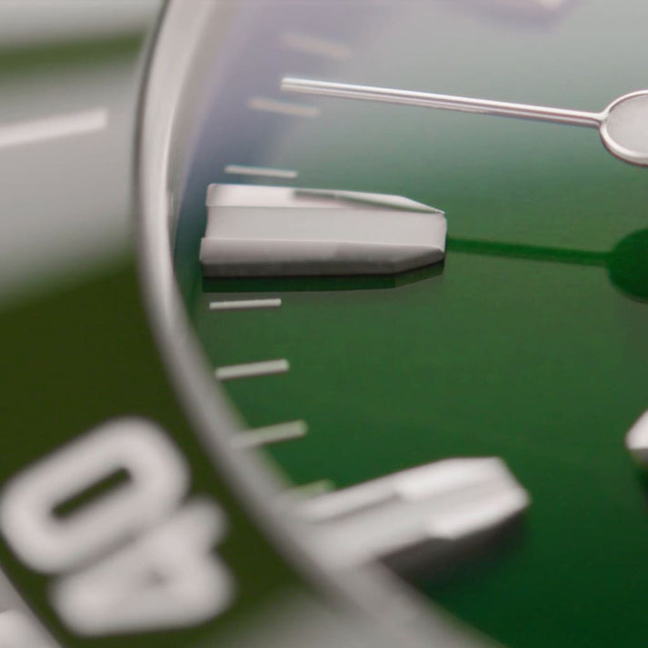 Oris Aquis Date Automatic 01 733 7789 4157-07 8 23 04PEB