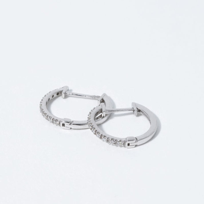 Petite Huggies in White Gold