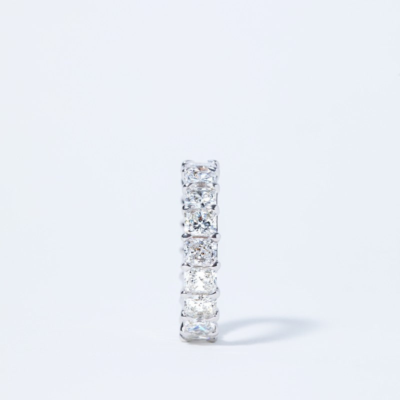 Cushion Eternity Band