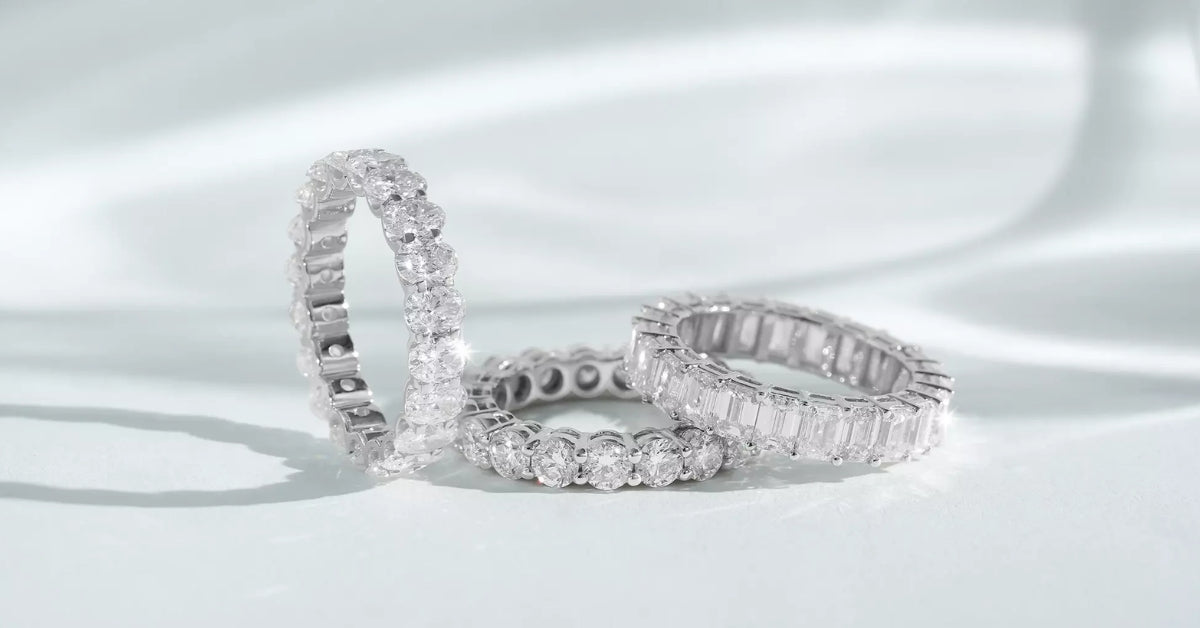 Women Wedding Bands vs Eternity Rings: What’s the Real Difference?