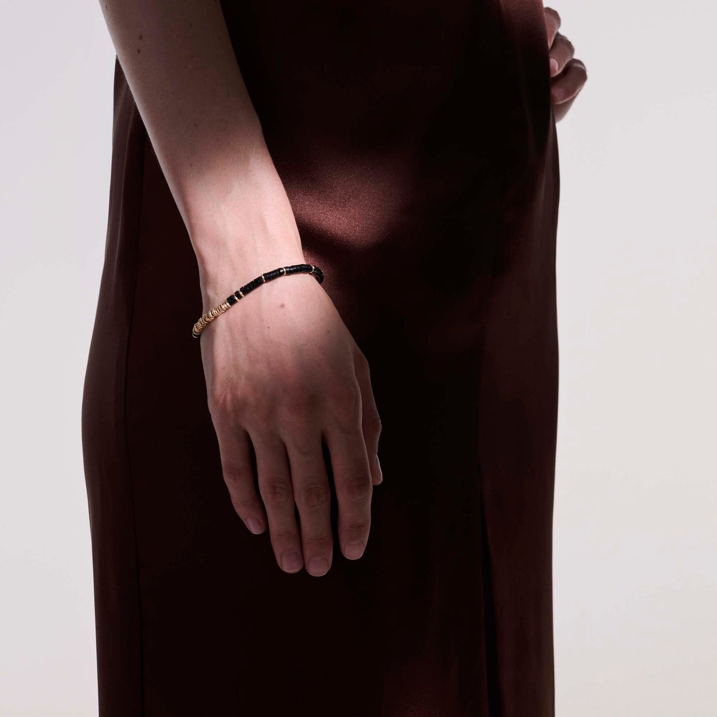 heishi-bracelet-gold-hardstones-buggs900984bon