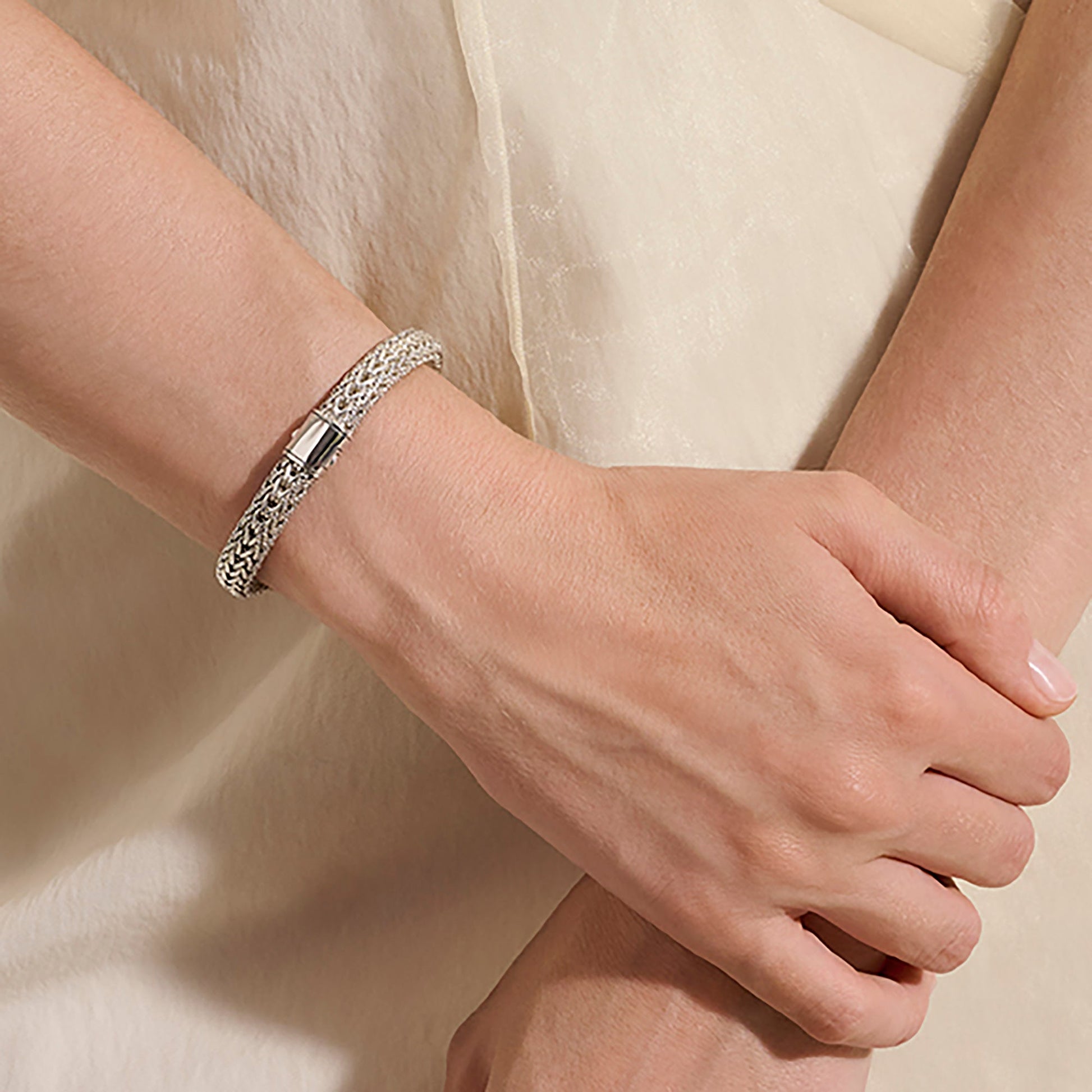 icon-bracelet-reversible-gold-sterling-silver-8mm-buzz990401rv