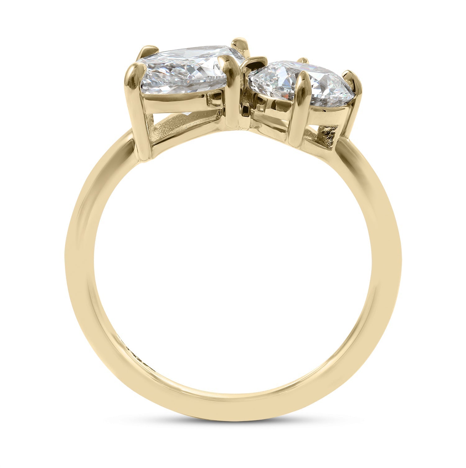 Clarity Diamond™ Side Round and Emerald Toi et Moi Ring