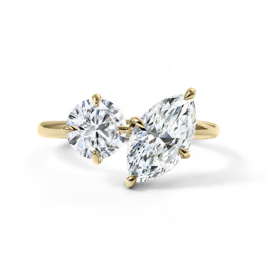 Clarity Diamond™ Round and Emerald Toi et Moi Ring