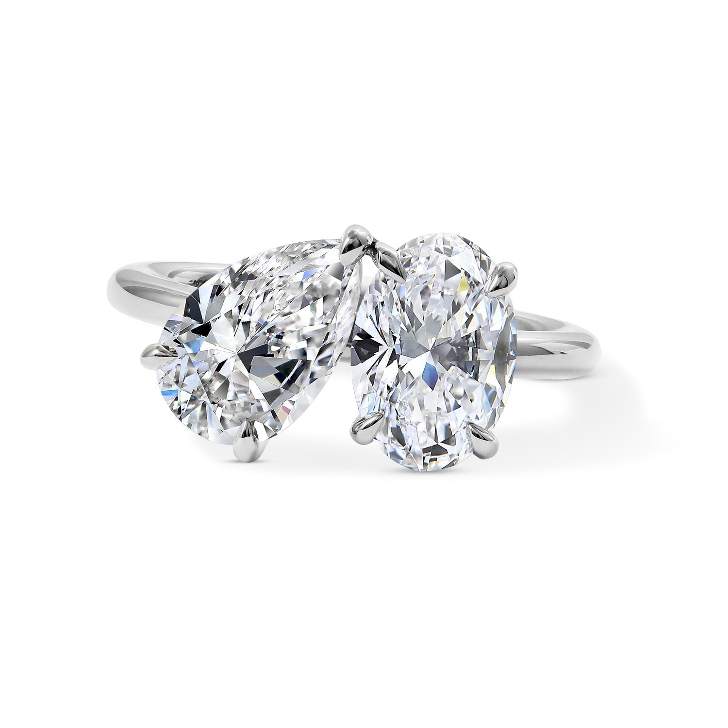 Clarity Diamond™ Pear and Oval Toi et Moi Ring