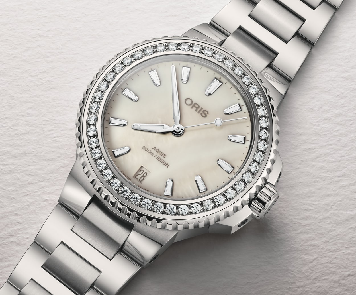 Oris Aquis Date Diamonds Automatic Watch 01 733 7792 4956-07 8 19 05P
