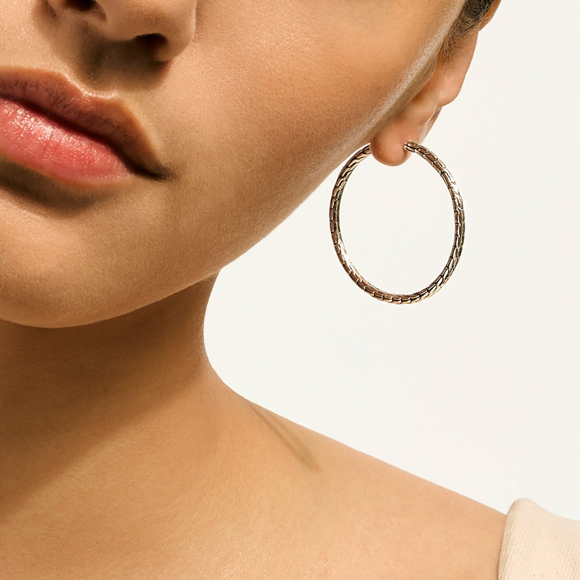 jh-essential-flex-hoop-earrings-sterling-silver-39mm-eb98924