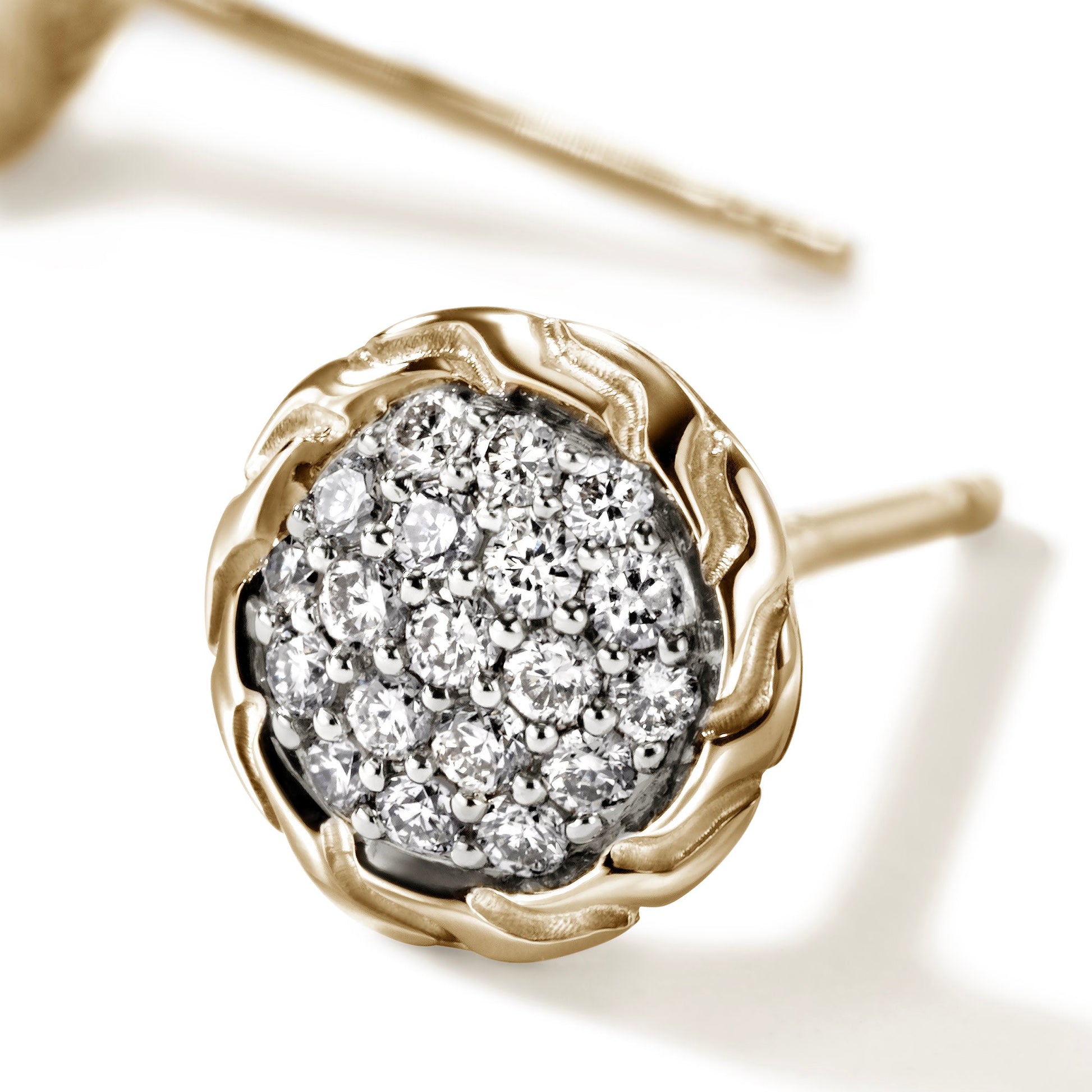 jh-essential-pave-stud-earring-gold-diamonds-7mm-eggx987022di
