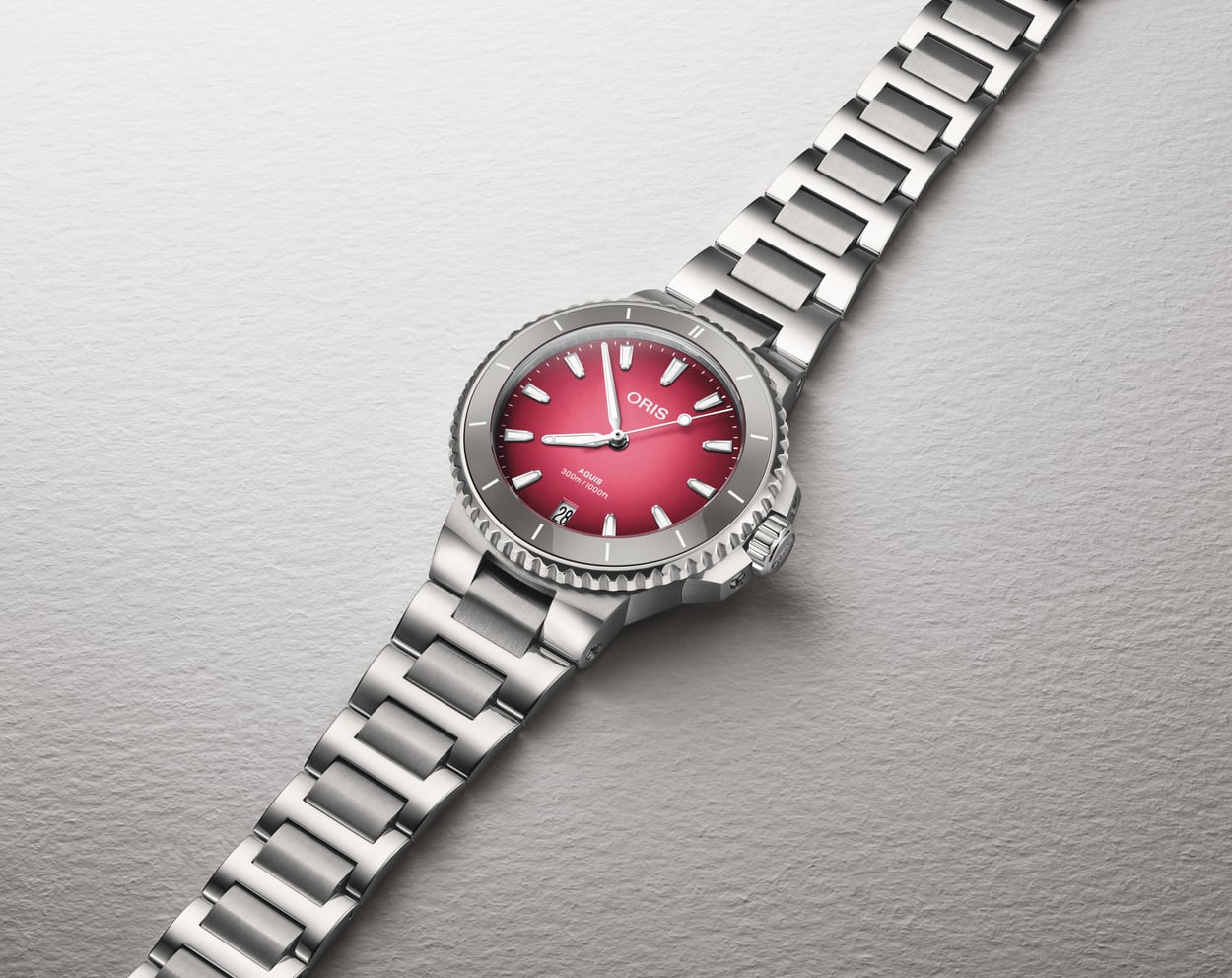 Oris Aquis Date Taste of Summer Automatic Watch 01 733 7792 4158-07 8 19 05P