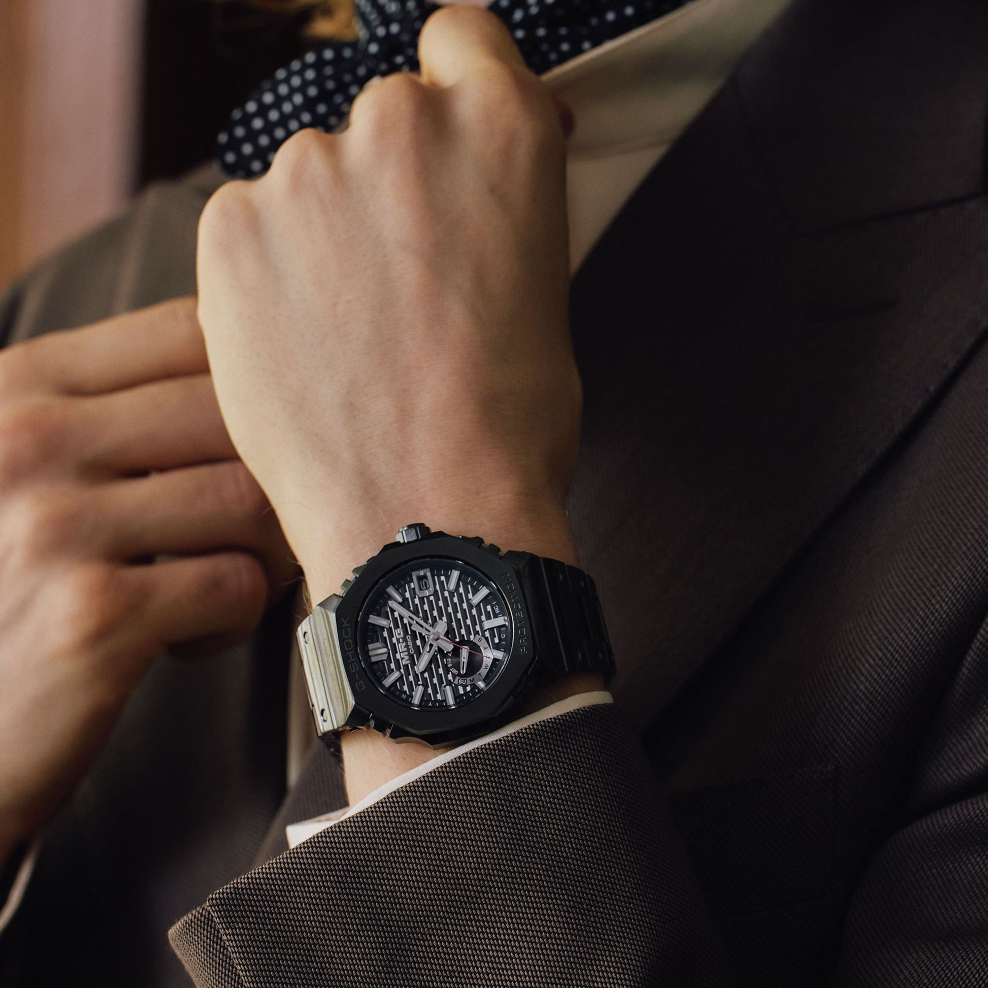 g-shock-mrg-b2100-series-mrgb2100b-1a