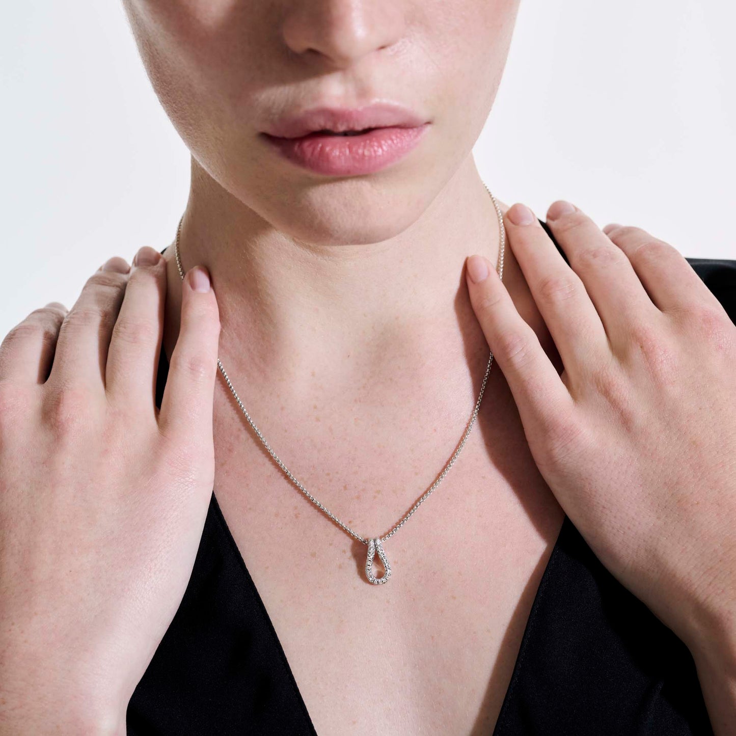 surf-pendant-necklace-silver-diamonds-nbp9010742di