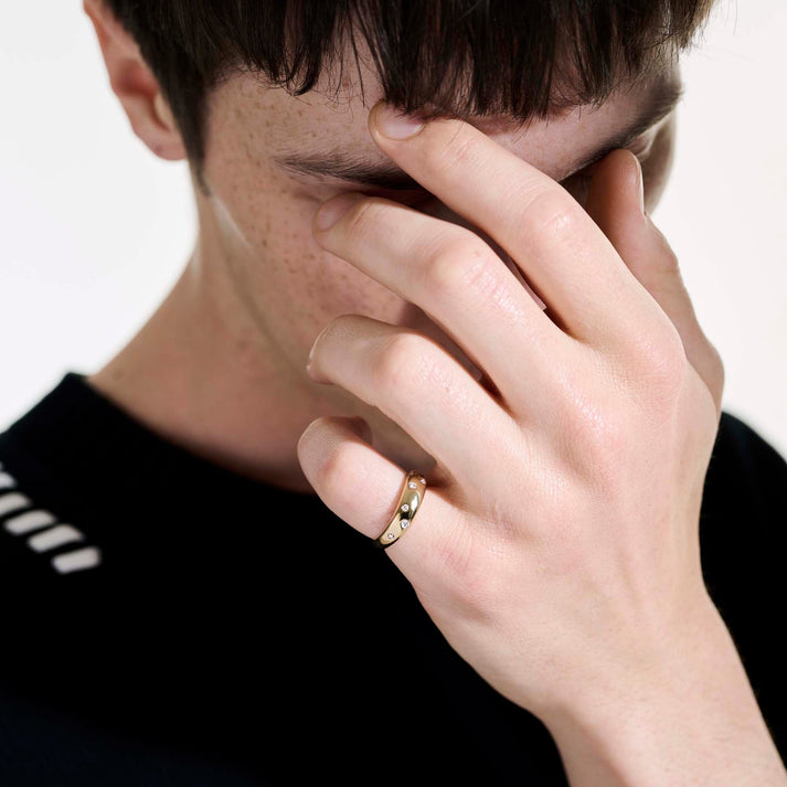 surf-ring-gold-diamonds-rggx9011192di