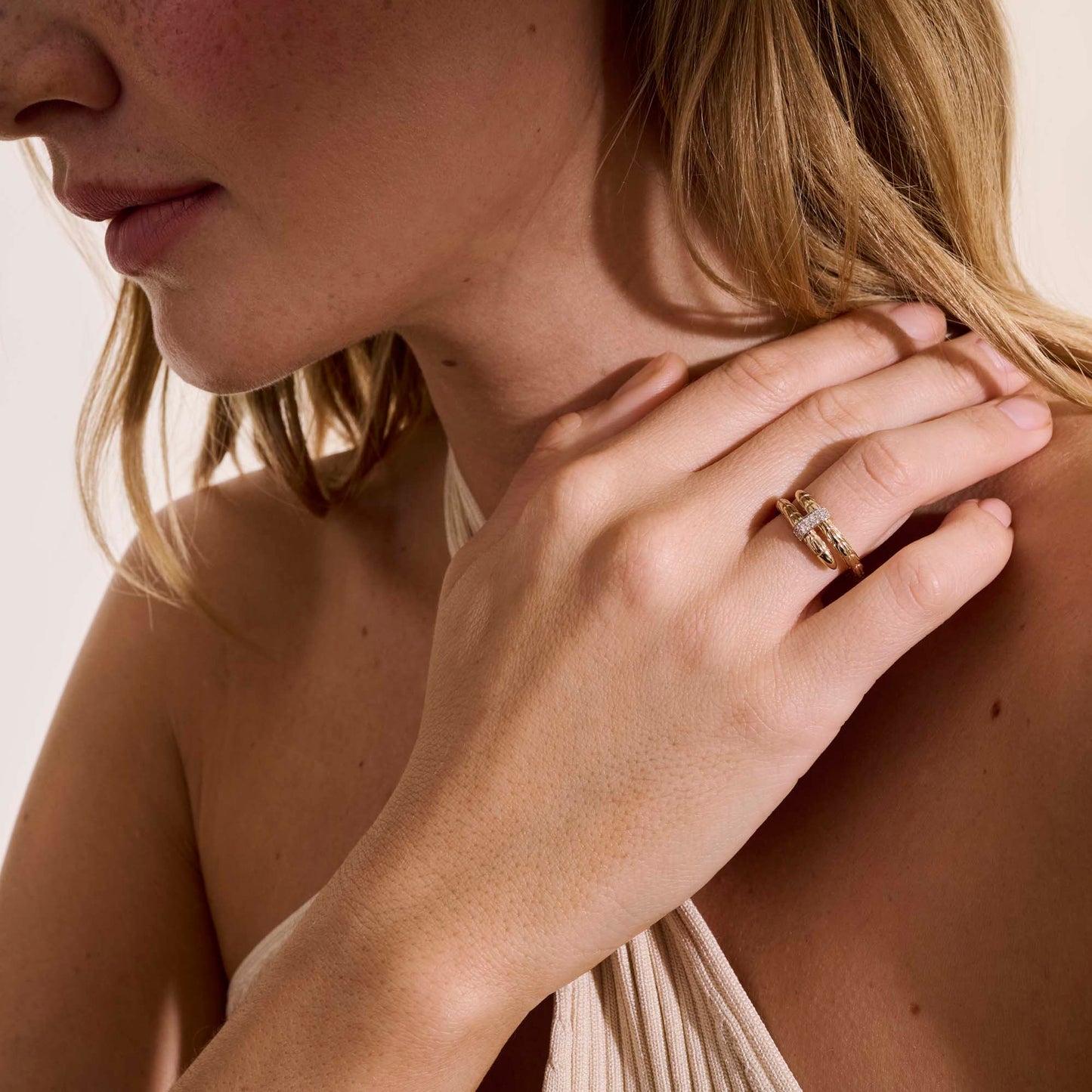 spear-ring-gold-diamonds-rggx986802di