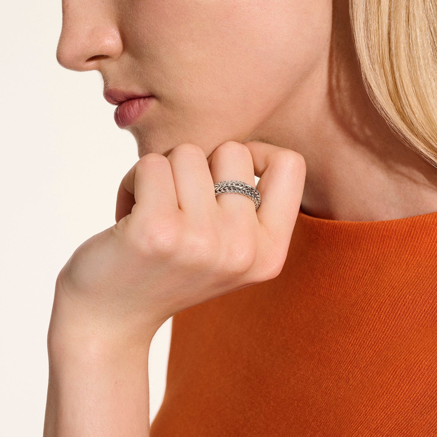 icon-chevron-band-ring-sterling-silver-6mm-ru900341