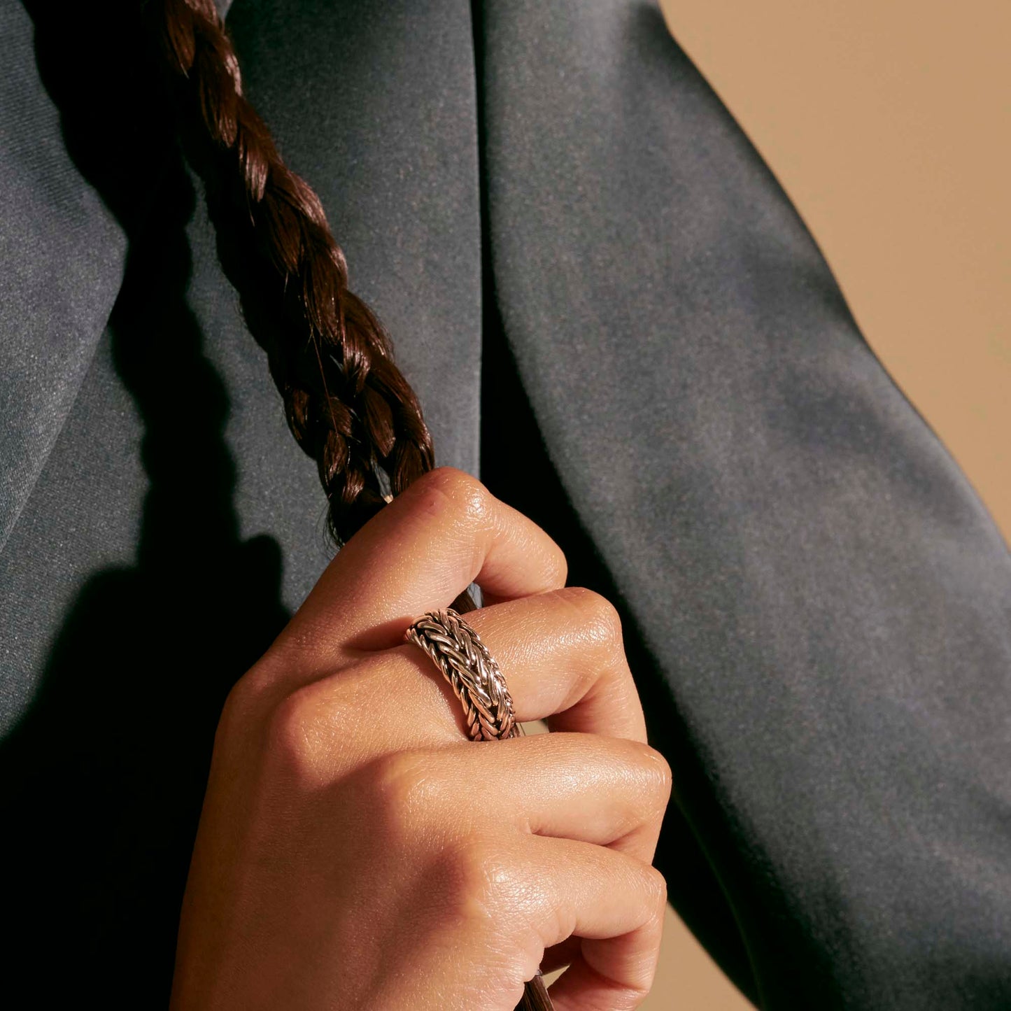 icon-chevron-band-ring-sterling-silver-wide-ru900358