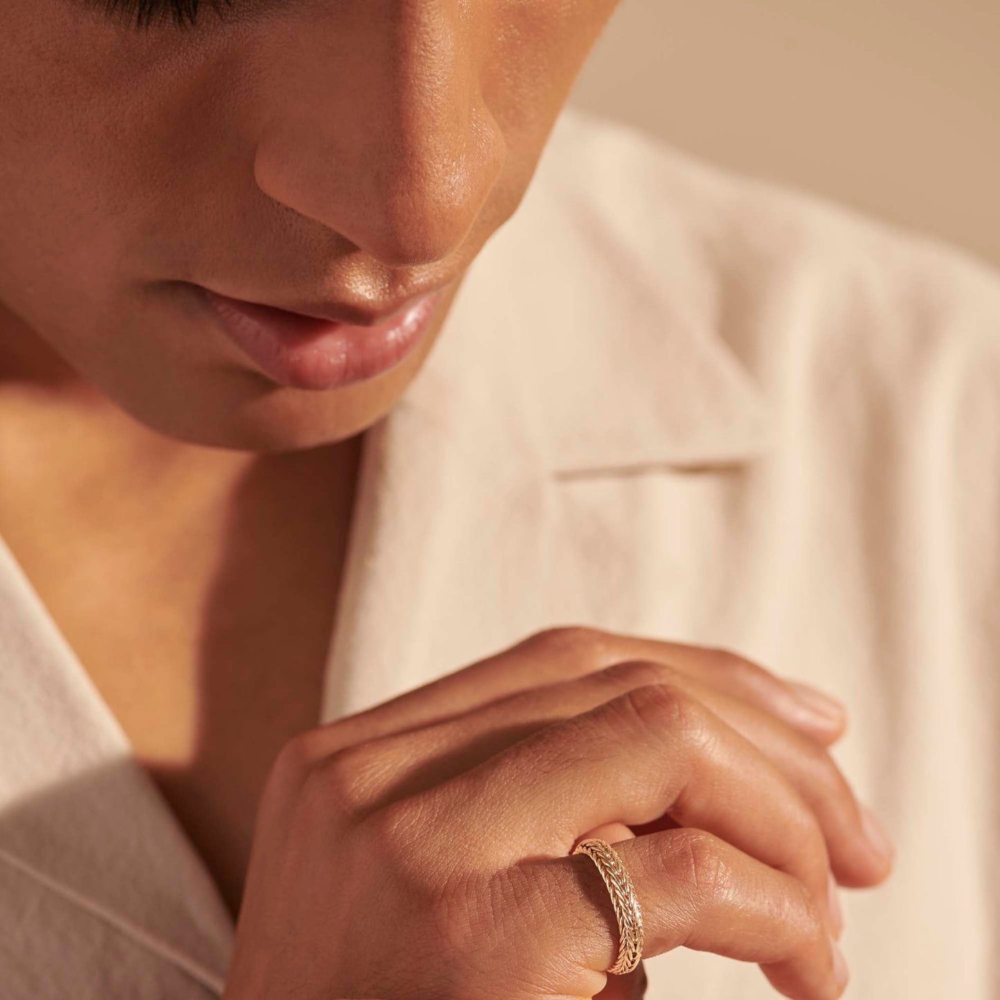 icon-chevron-ring-gold-4-5mm-rugg900323