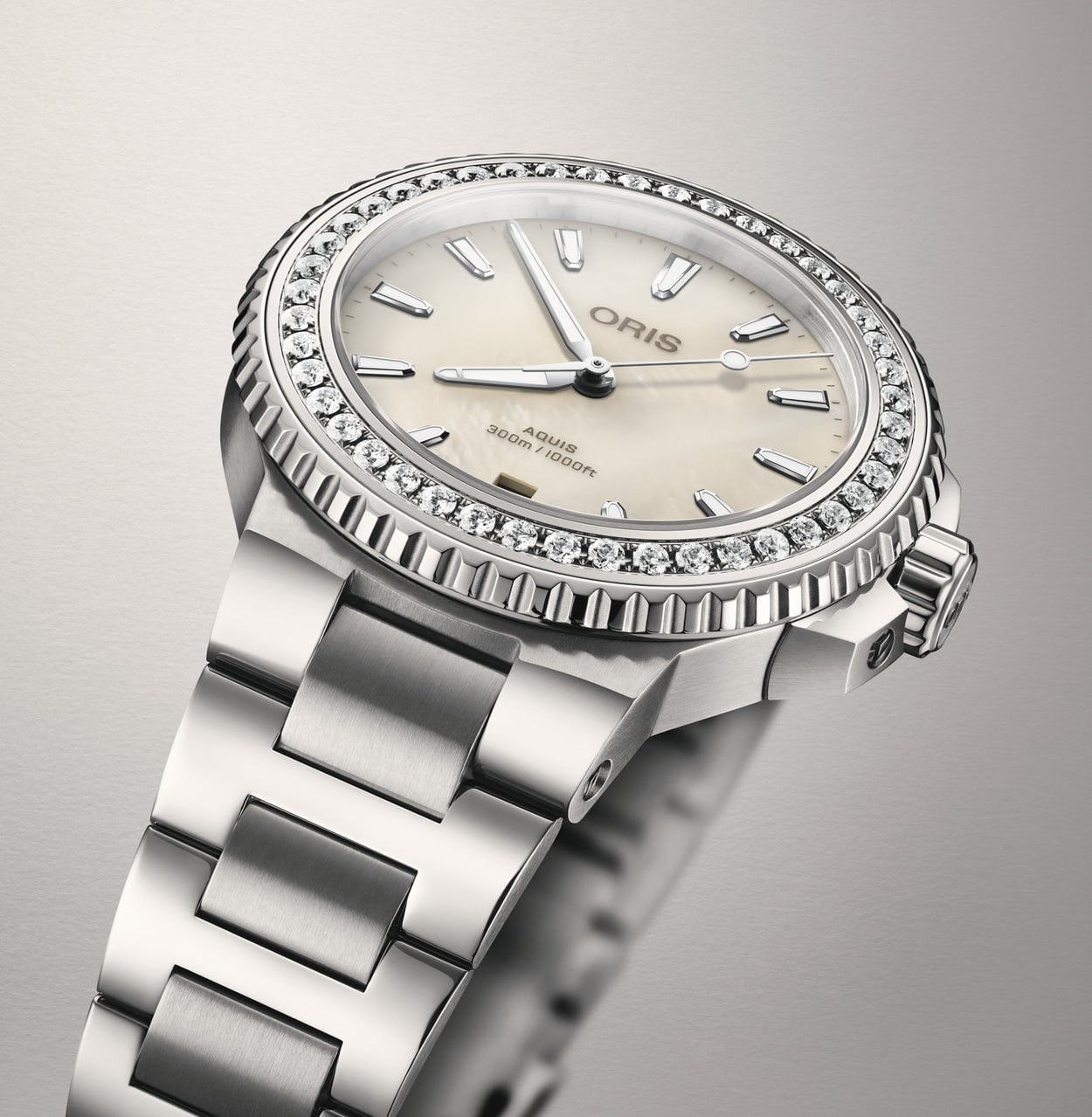 Oris Aquis Date Diamonds Automatic Watch 01 733 7792 4956-07 8 19 05P