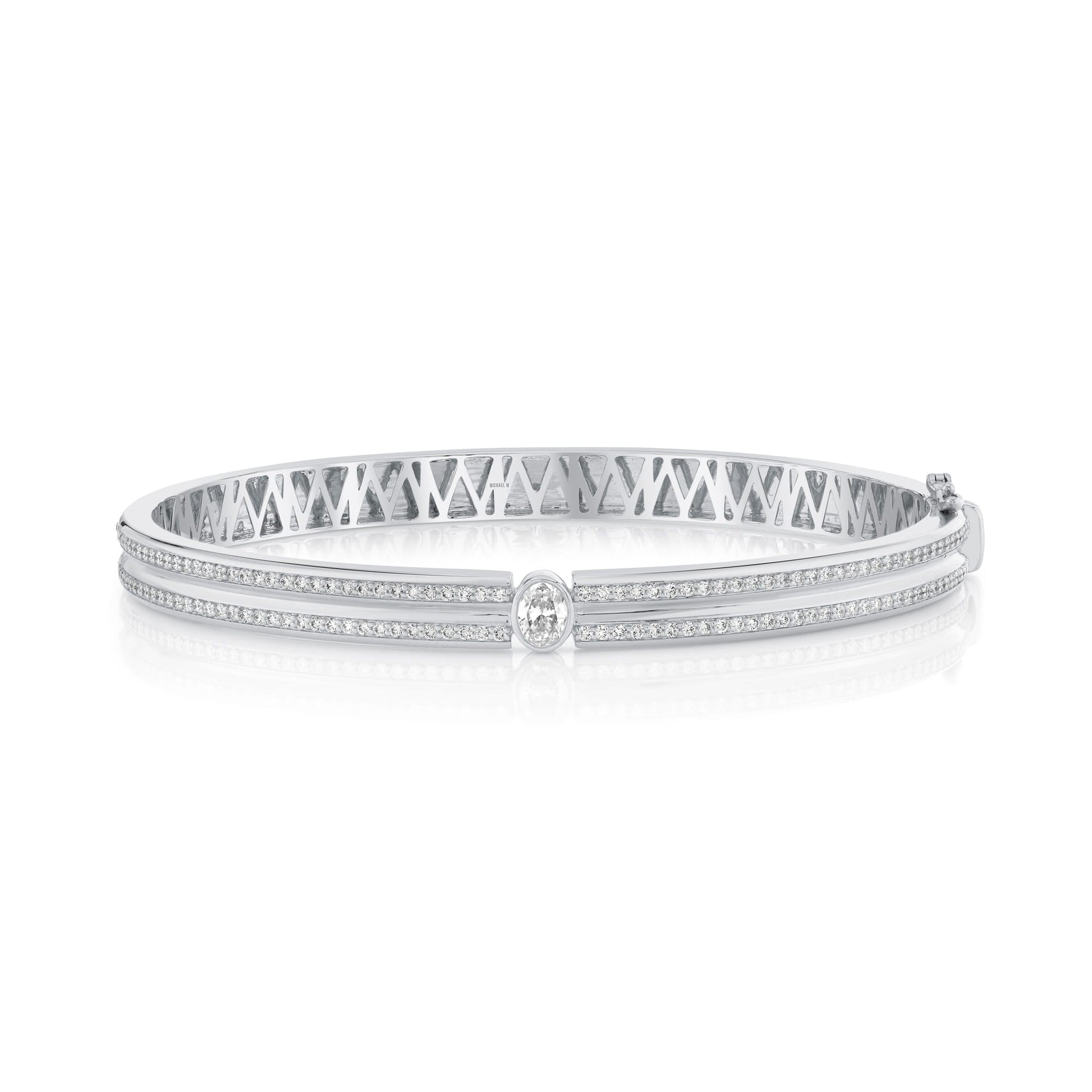 Orb Oval Split Pavé Bangle