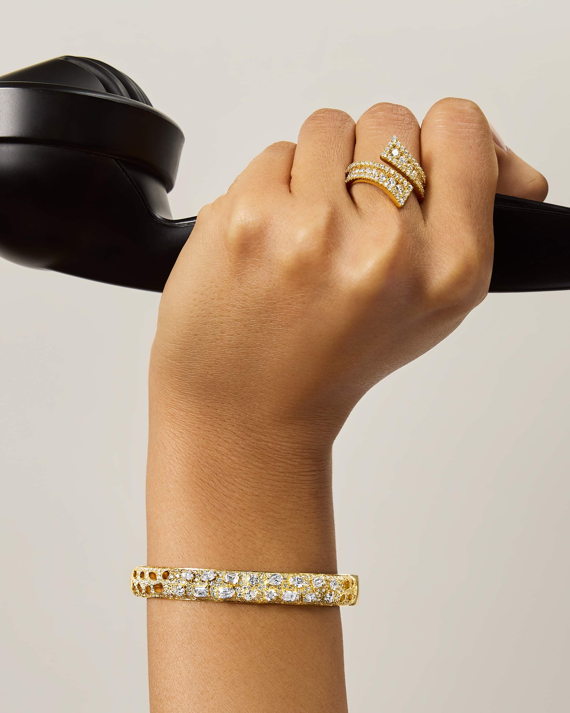 Montage Luxe Pavé Bangle Bracelet