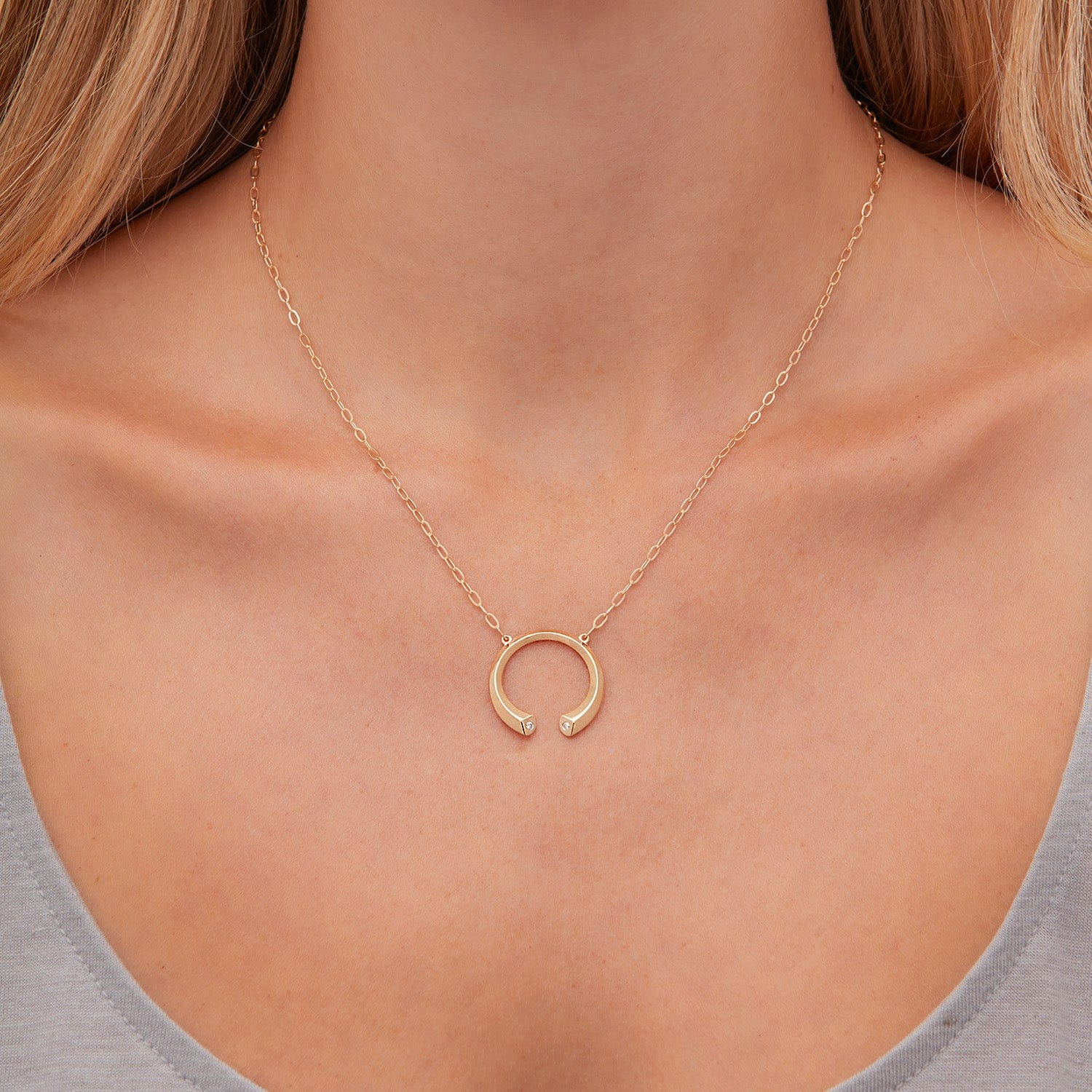 Carve Knife Edge Necklace