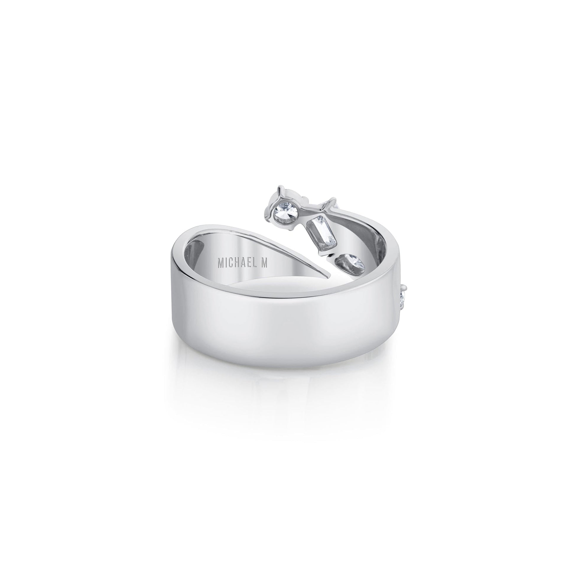 Montage Diamond Split Band With Pave