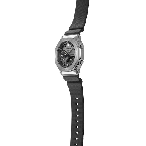 g-shock-gm-2100-series-metal-covered-gm2100-1a